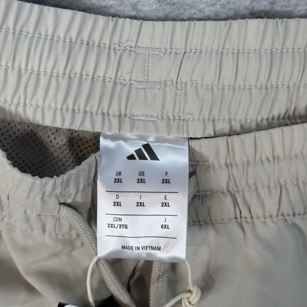 Adidas Cargo Shorts Mens 2XL Sandstone/White Logo 5